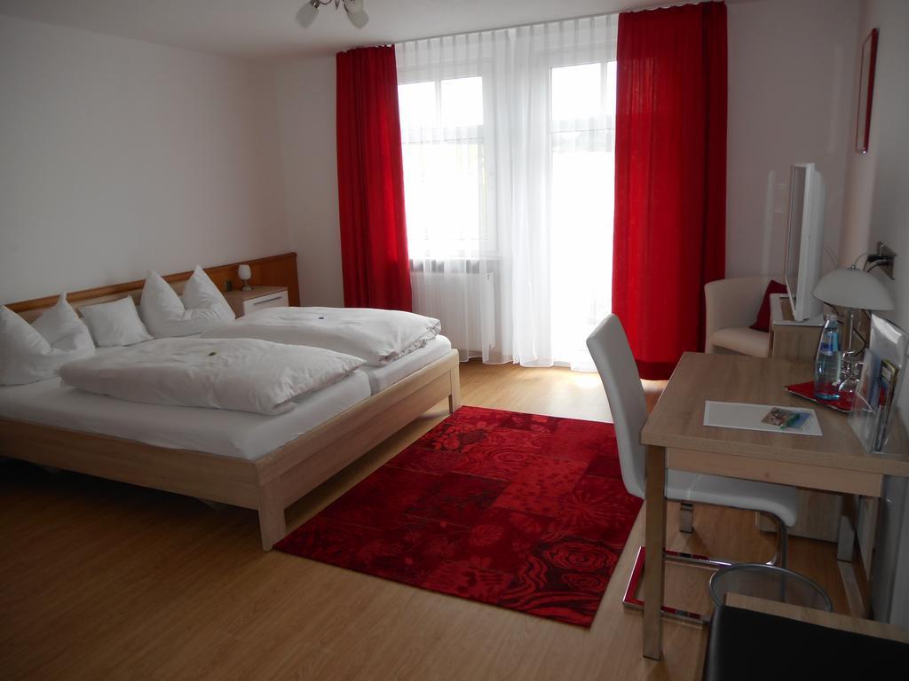 Hotel Landgasthof Kranz Huefingen Room photo